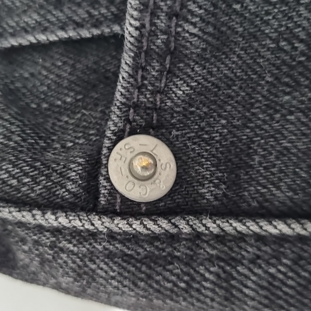 Levis, 505 straight leg black jeans, pockets, size 6 - Picture 4 of 11
